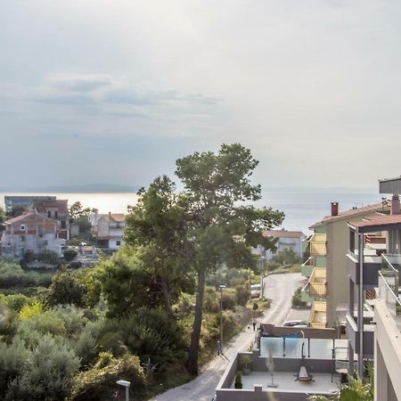 Relax Inn Подстрана Екстер'єр фото